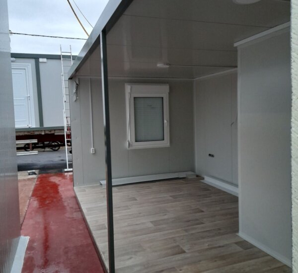 IMG-c982fe5e7543a43f1effd5b545cb9268-V